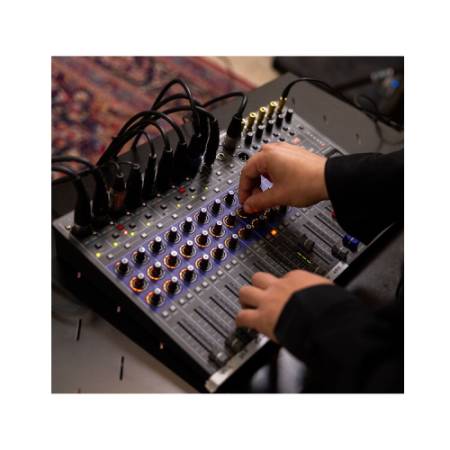 Zoom LiveTrak L12next - cyfrowy mikser i rejestrator audio - przedstawienie w użyciu